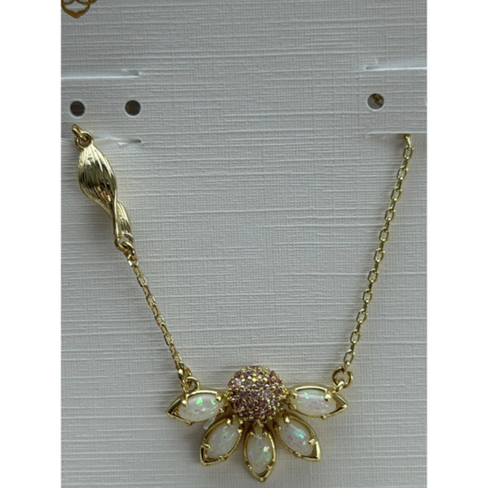 Kendra Scott necklace - Picture 2 of 3
